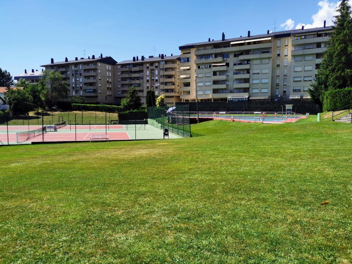 Apartamento Oroel Jaca Exterior foto