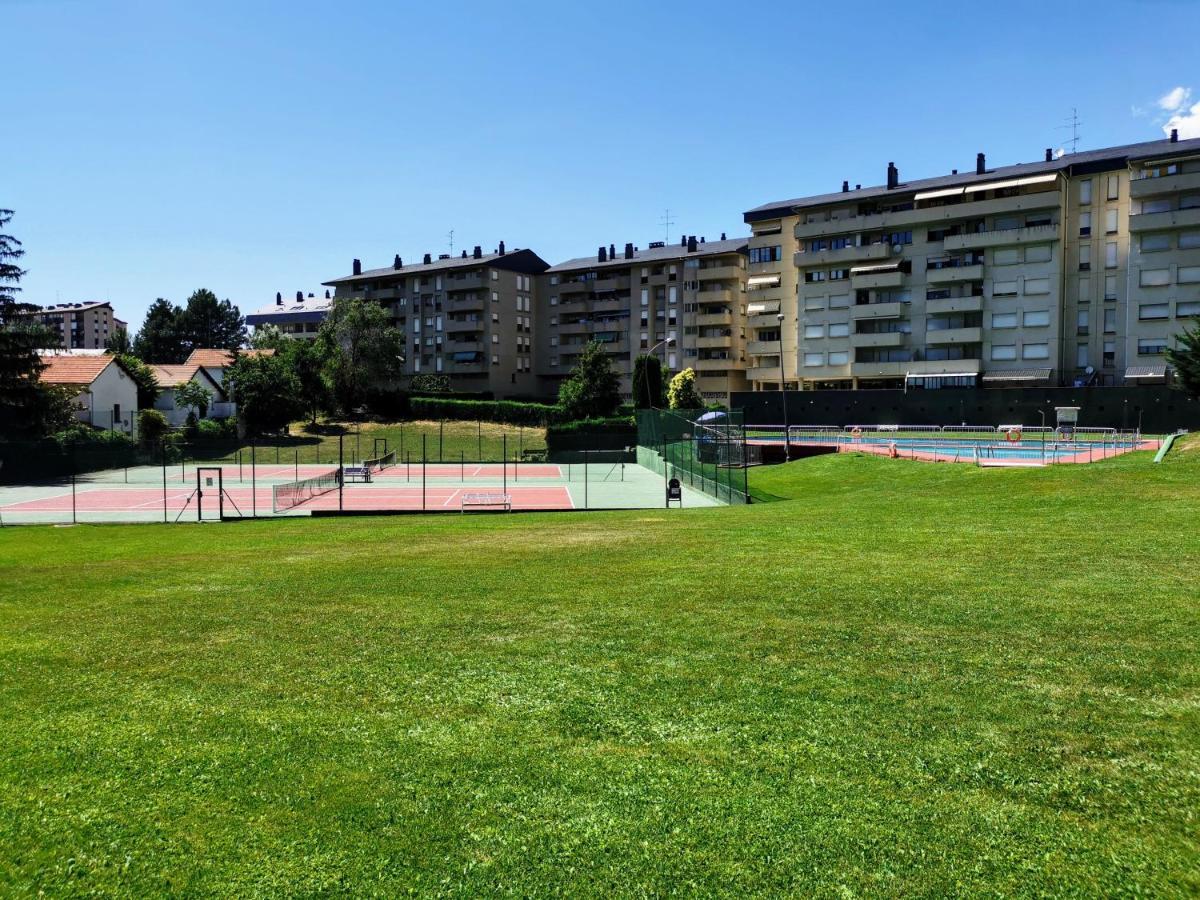 Apartamento Oroel Jaca Exterior foto